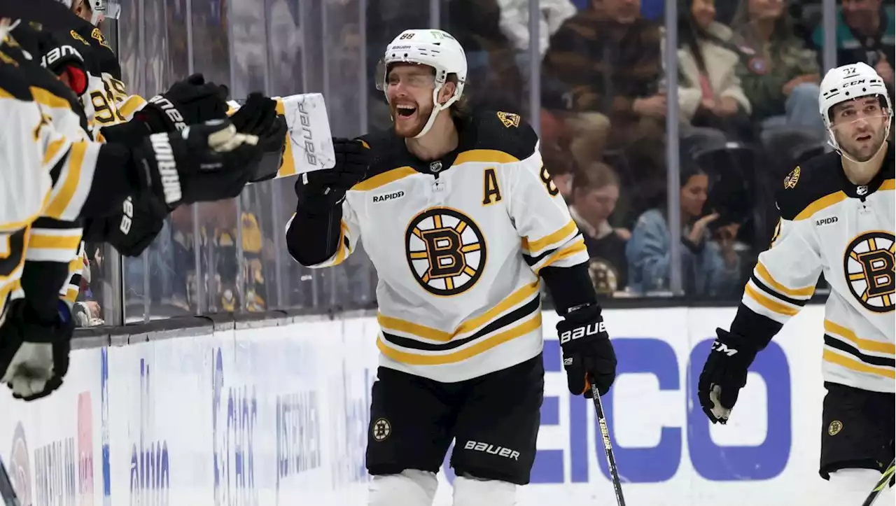 Pastrnak Becomes Bruins' First 50-Goal Scorer Since Neely in 1994