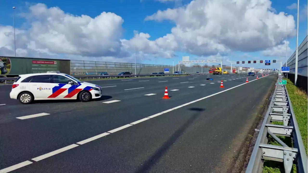 A8 vanuit Amsterdam tijd dicht door ongeluk, inmiddels is de weg weer vrij