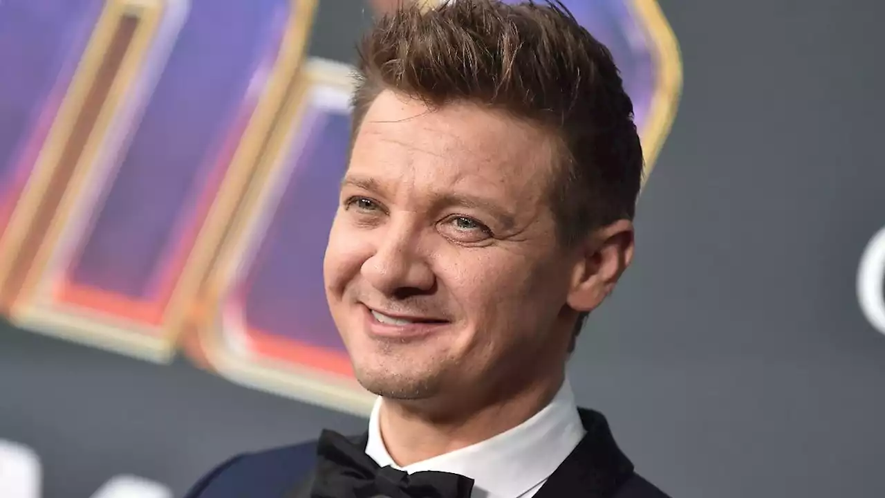 Jeremy Renner kann schon wieder laufen