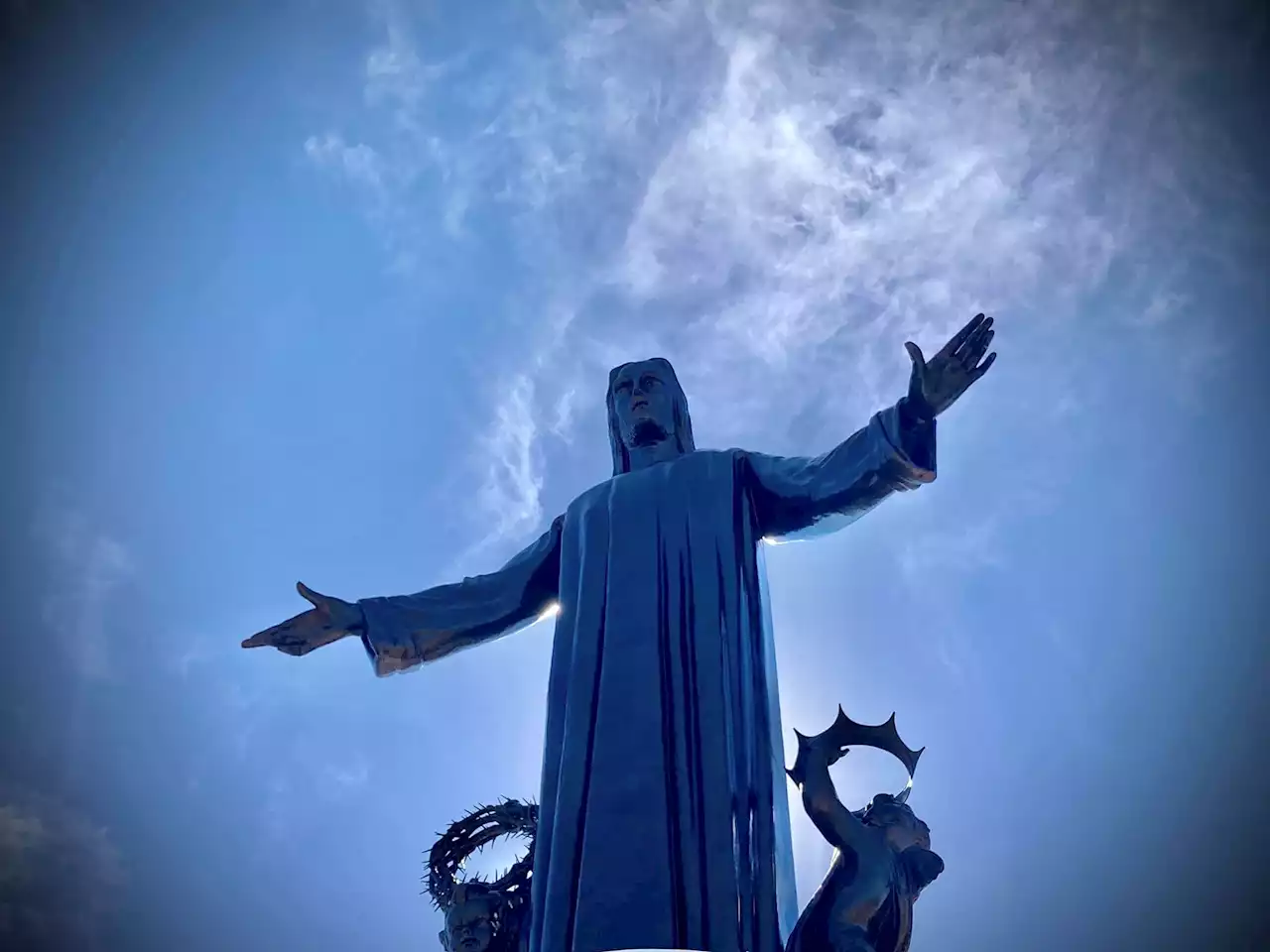 Concluyen trabajos de restauración del monumento a Cristo Rey en Silao