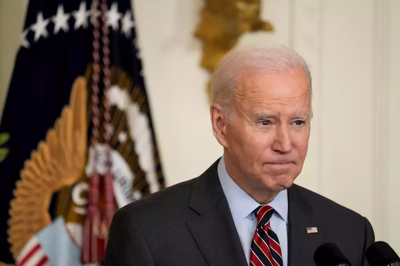 Biden renews push to ban assault weapons in wake of Nashville shooting