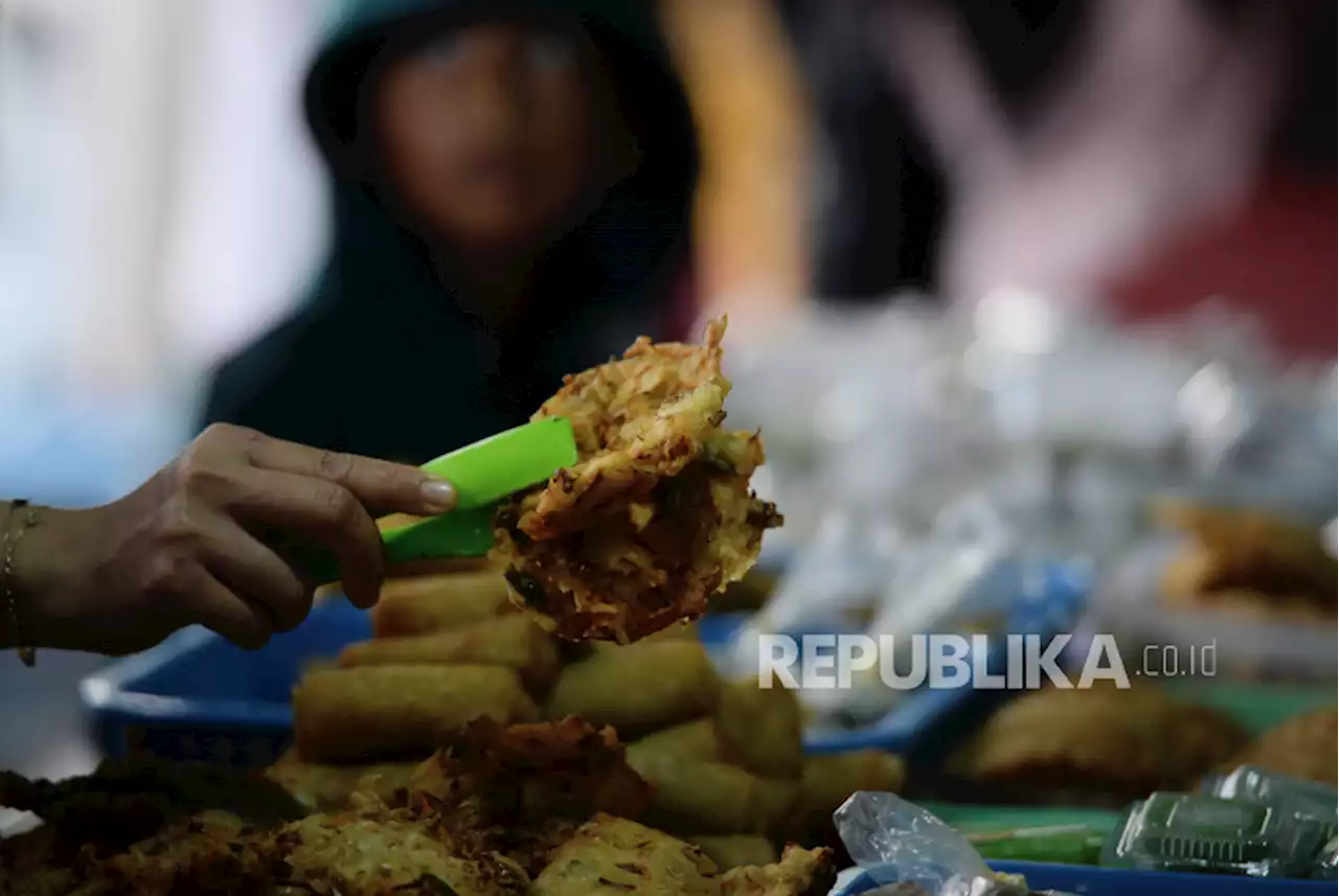 Pemkot Pariaman Awasi Keamanan Makanan-Minuman untuk Buka Puasa |Republika Online