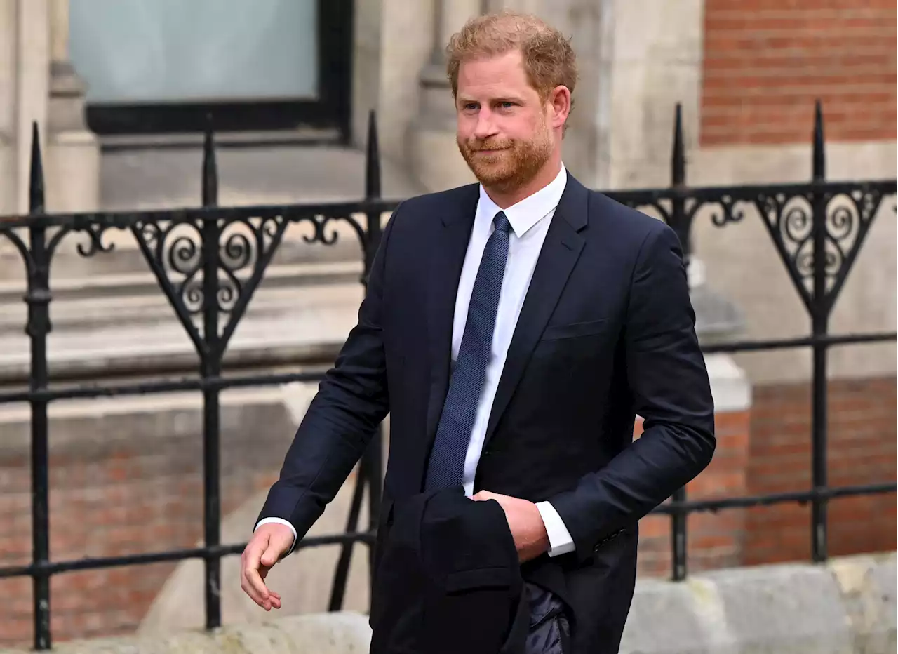 Londres : apparition inhabituelle du prince Harry dans un tribunal