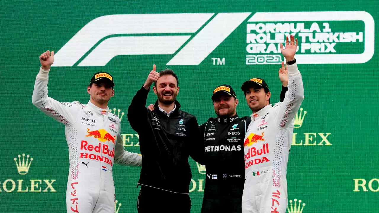 Bottas se 'compadece' de Checo Pérez: cree que sufrirá a Verstappen como él a Hamilton en Mercedes