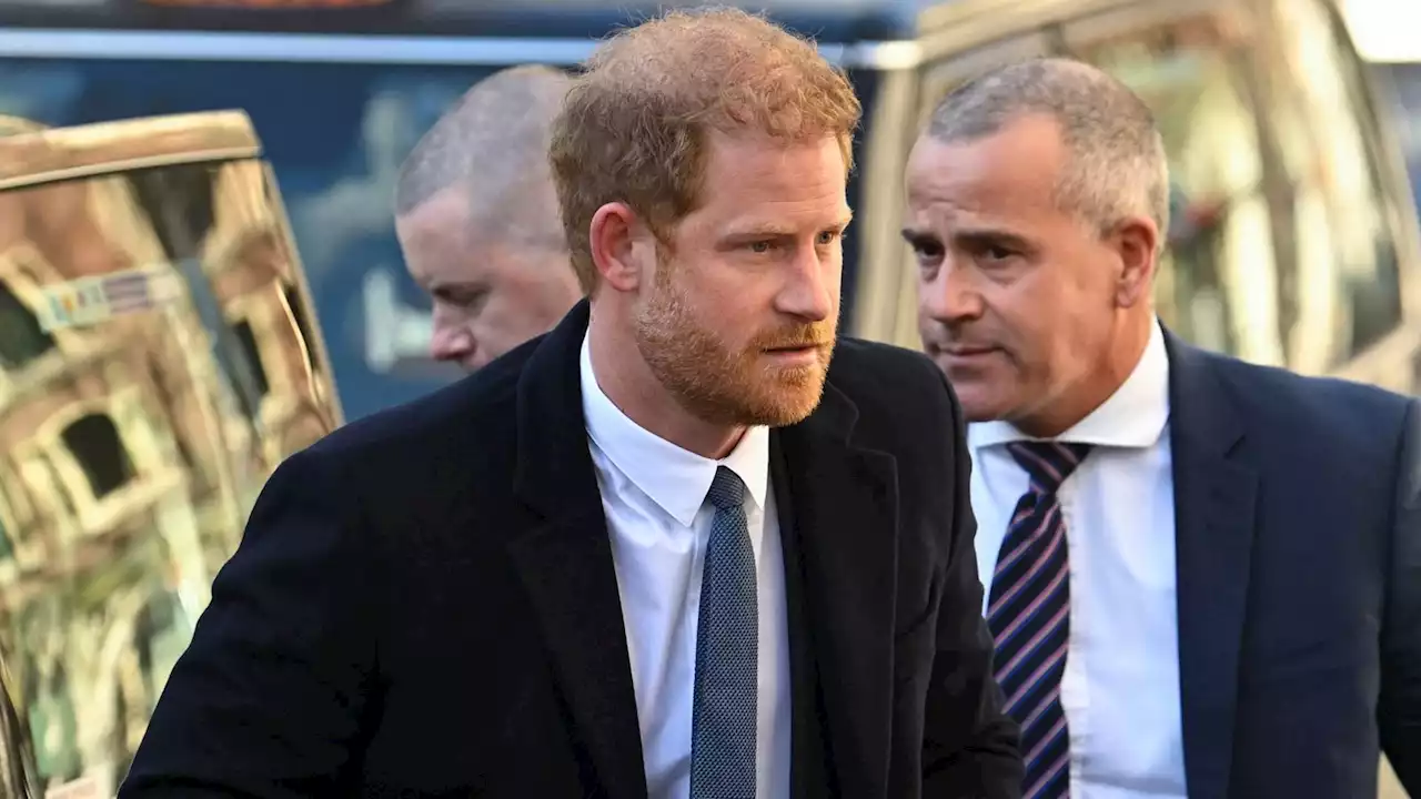 Prince Harry case v Daily Mail publisher - live: Harry makes notes as Elton John rocks up during lunch