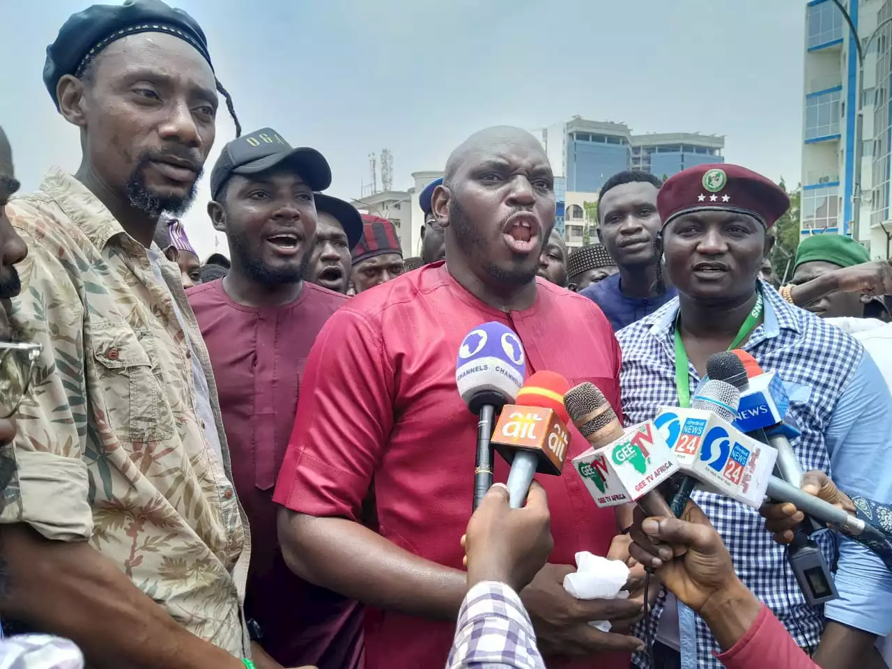 No mandate was stolen | Tinubu won the election, say protesters in Abuja | TheCable