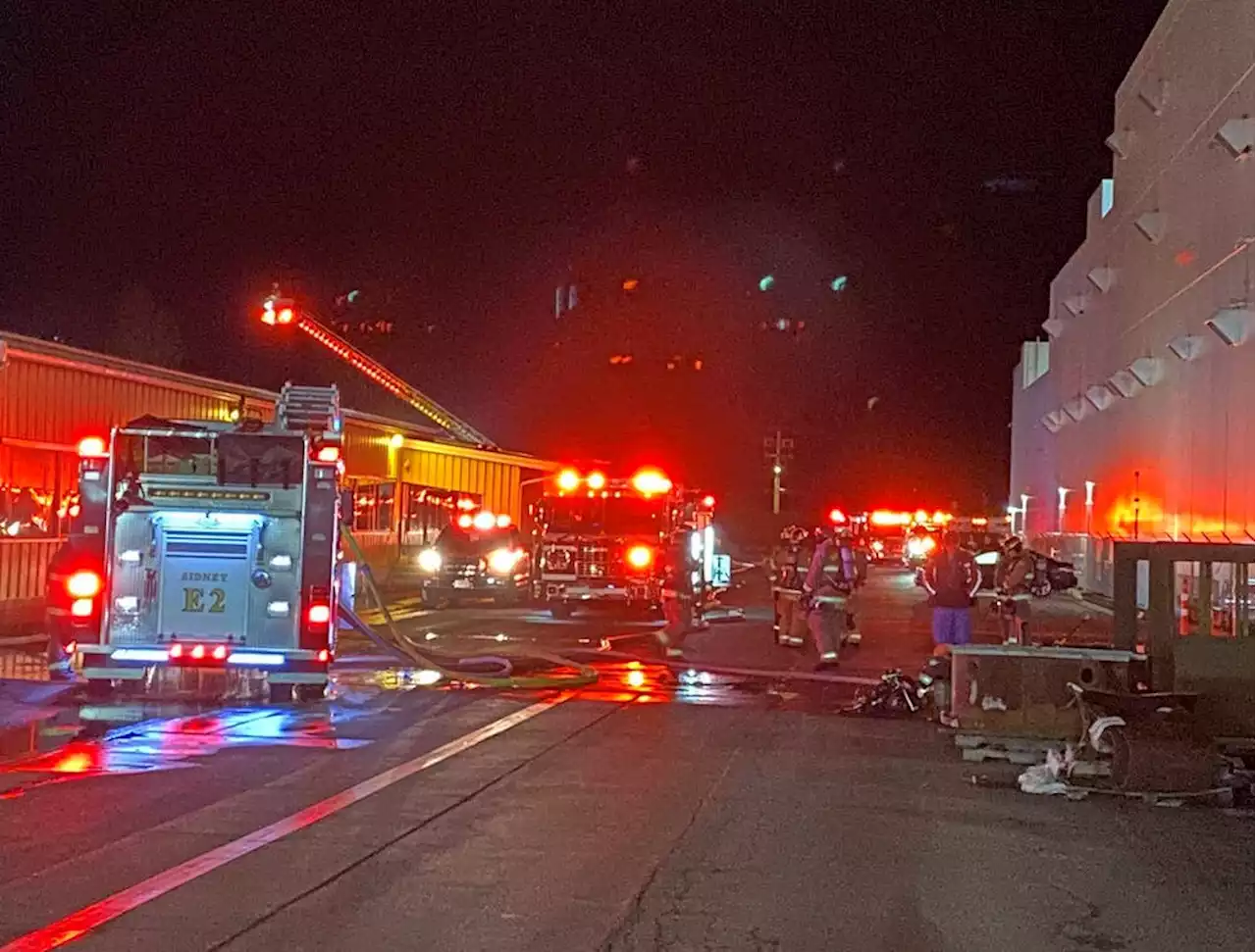 No injuries in early morning commercial fire in Sidney