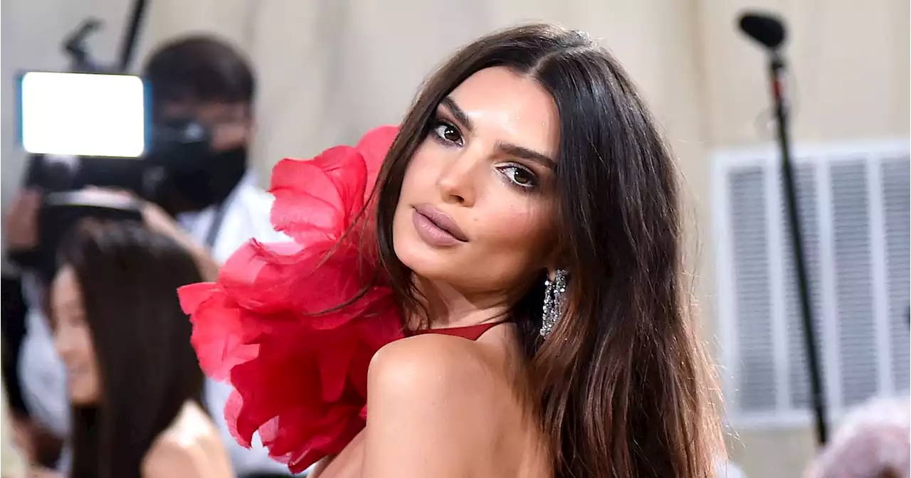 Emily Ratajkowski’s Dating History: Harry Styles, Pete Davidson and More