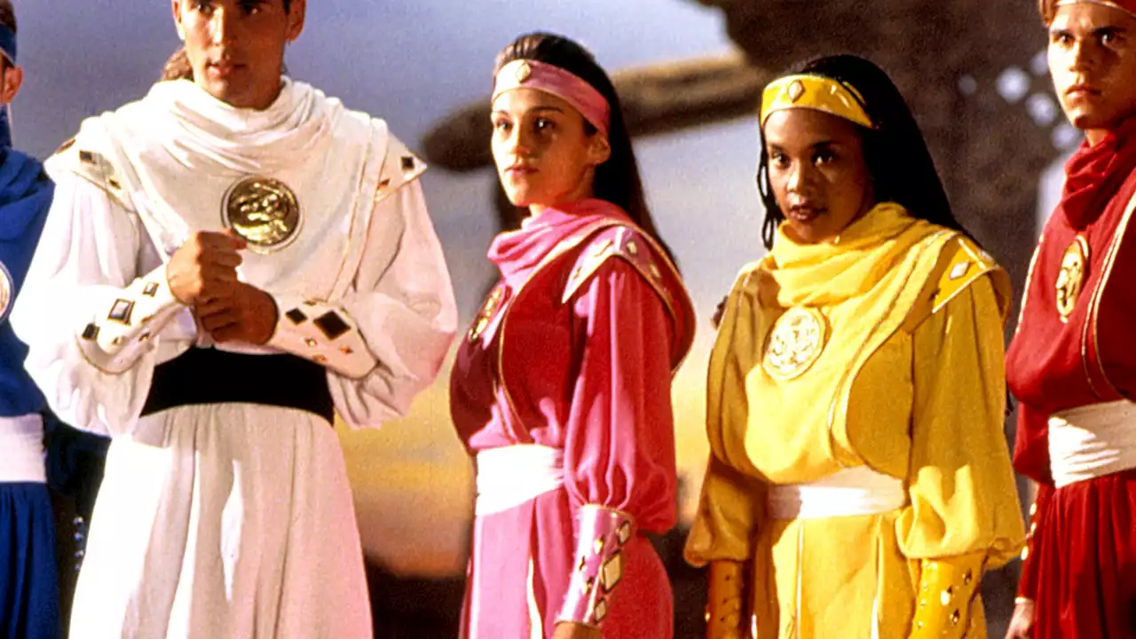 Amy Jo Johnson, Original Pink Power Ranger, Debunks Why She Skipped Reunion