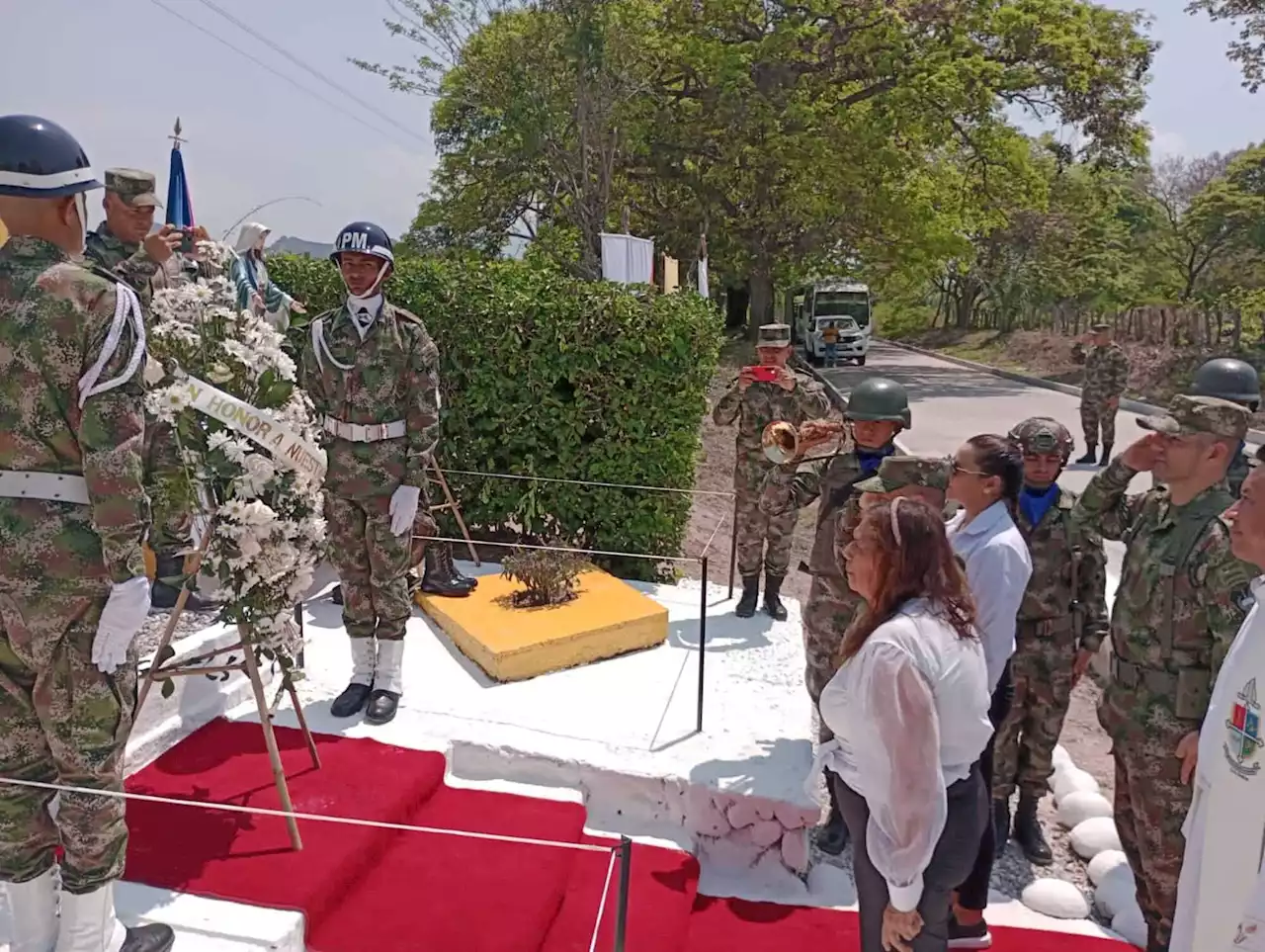 Ejército rinde homenaje a once militares asesinados hace 20 años en Aracataca