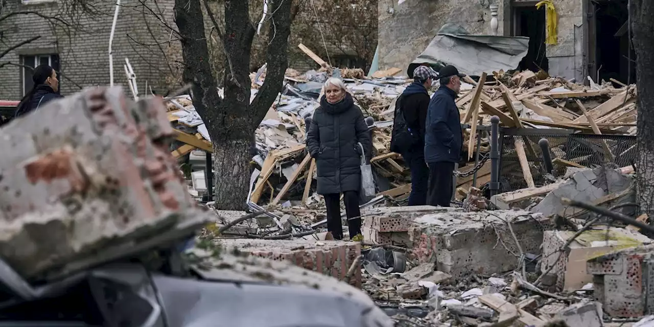 Russian shelling of Ukraine city kills 2, wounds 29 people