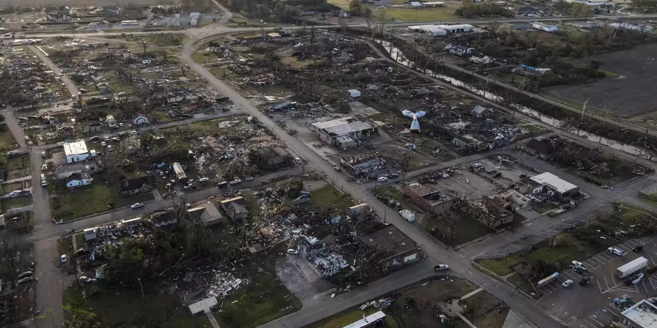 After Tornado’s Destruction, Mississippi Towns Look to Future While Coping With Grief