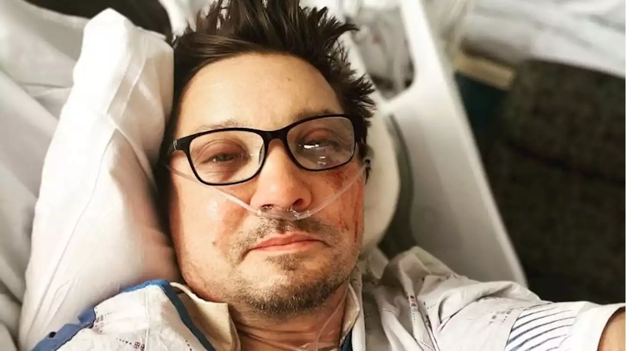 Jeremy Renner walks on 'anti-gravity treadmill' after snowplough accident