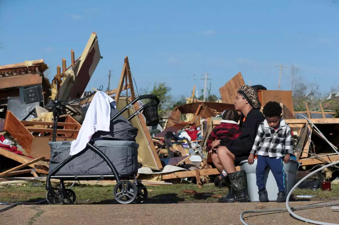 Federal aid coming to Mississippi, where storms killed 25