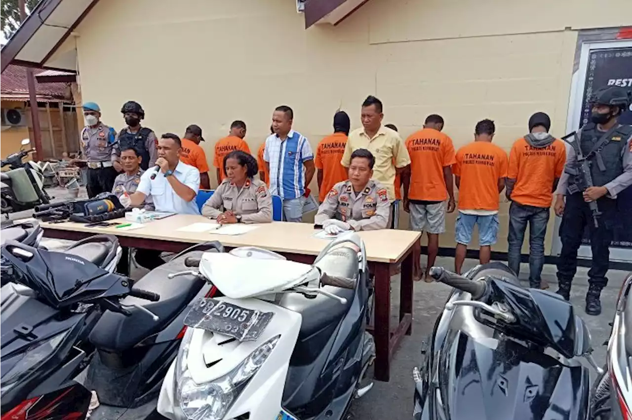 Polresta Manokwari buru tujuh pelaku pengerusakan pos polisi