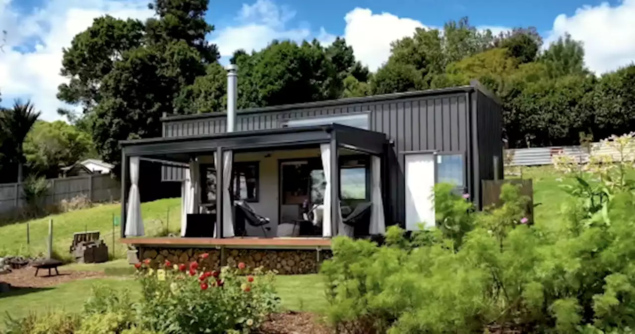 Singaporean lives in a tiny house in New Zealand, calls it his 'little retreat'