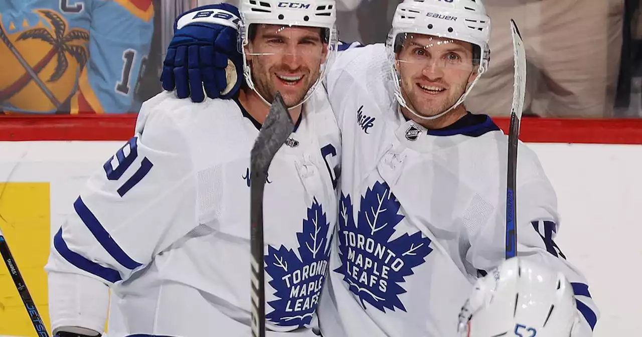 Leafs clinch playoff spot and everyone is making fun of their postseason record