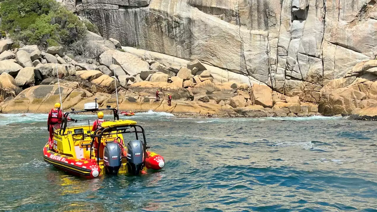 NSRI completes another rescue from the BOS 400 wreck at Maori Bay