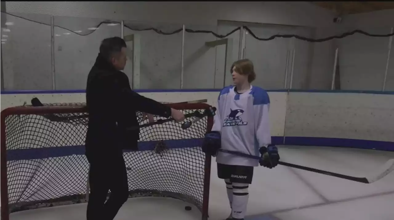 'We call it the barn': Homemade rink helps train Vancouver Island hockey star