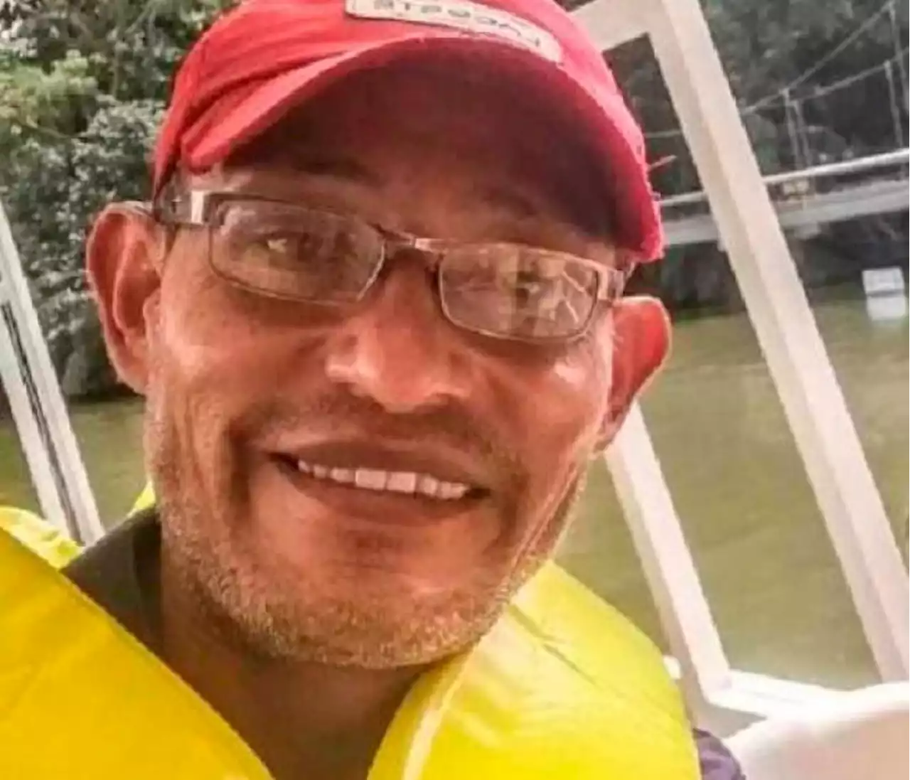 Muere hombre que asesinó a su hijo en hotel de Melgar