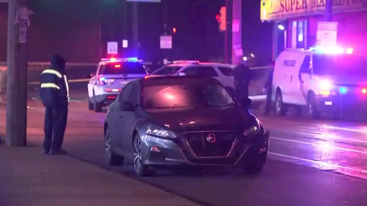 Police: Man dies after being struck by 2 cars in Southwest Philadelphia; second driver sought