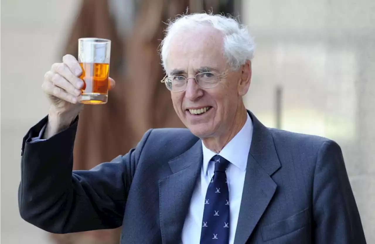 Great-grandson of Irn-Bru founder to step down from company