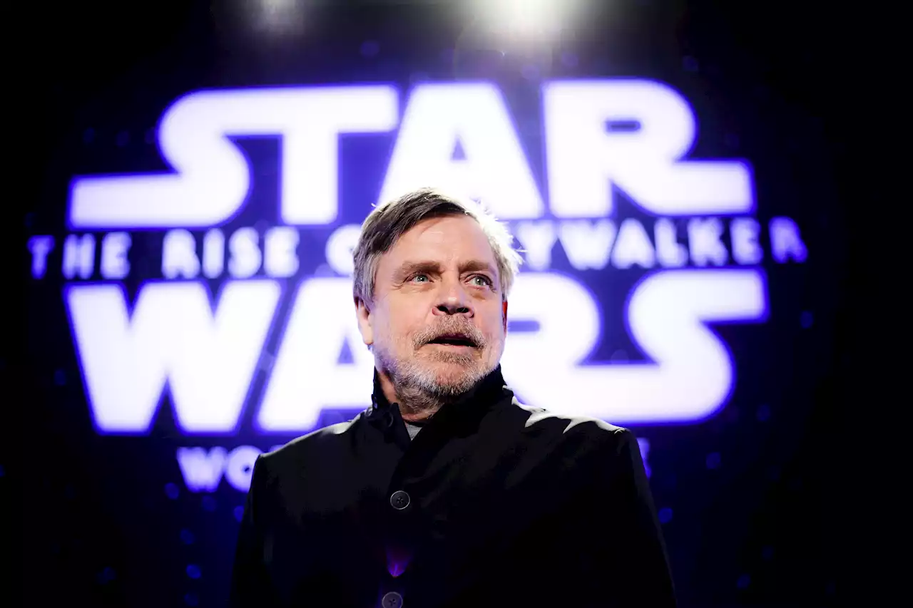 Star Wars Actor Mark Hamill Lends Voice To Ukrainian Air-Raid Alert App