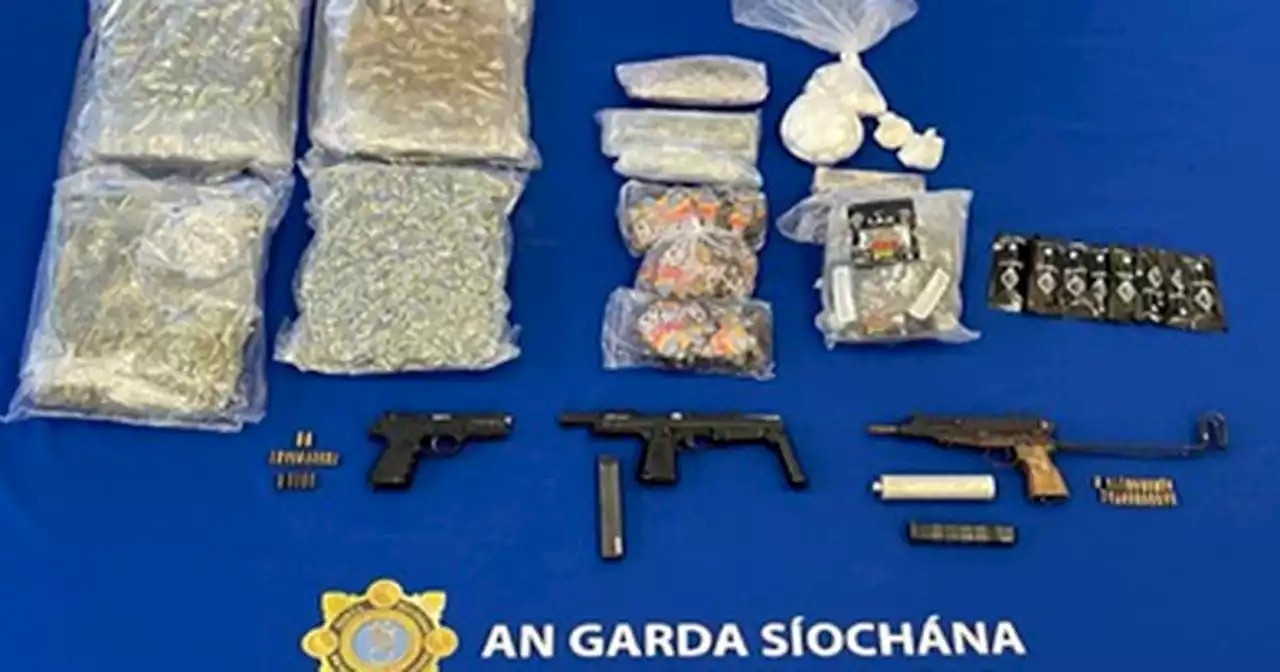 Machine gun and drugs found during Finglas search