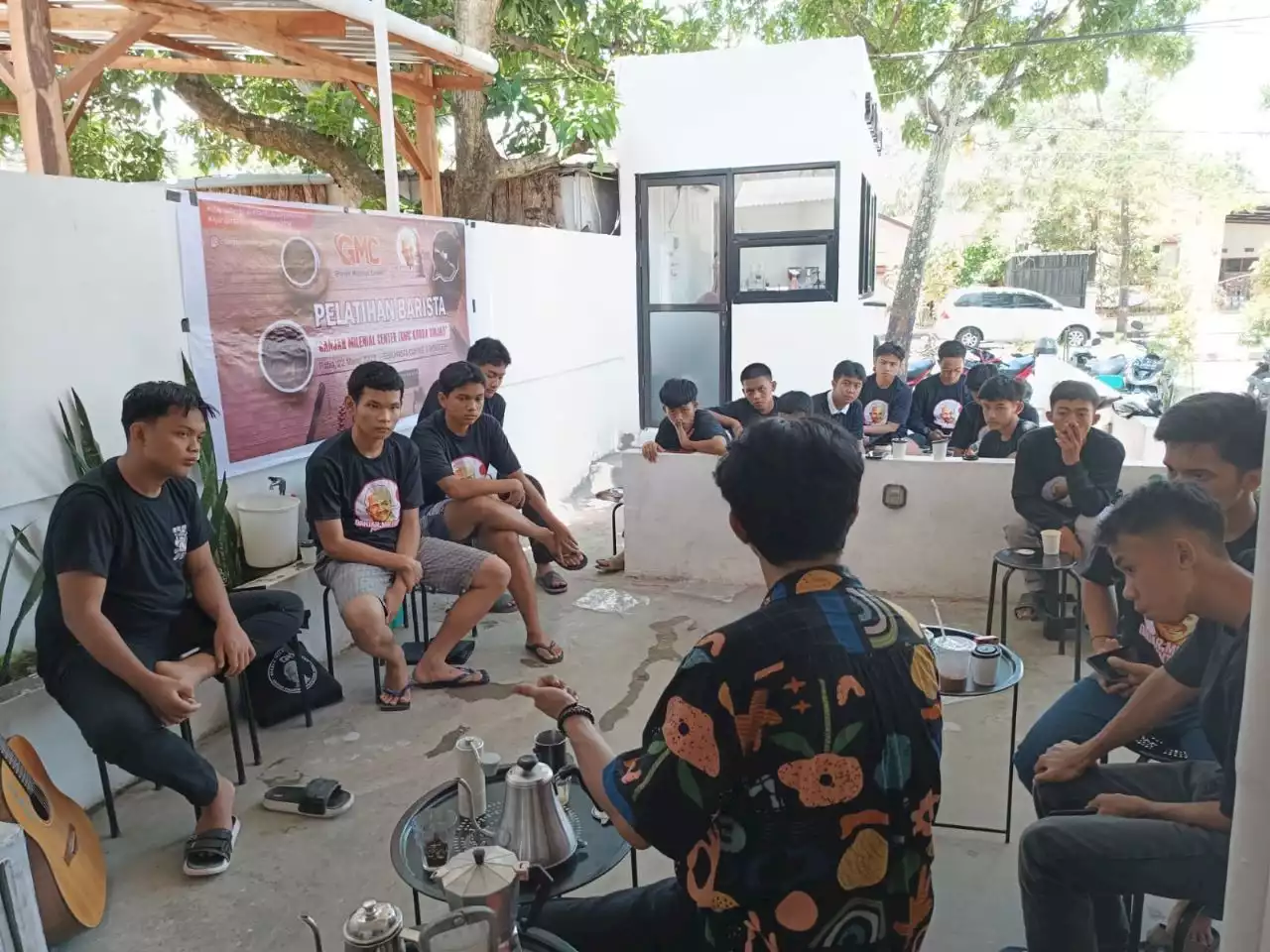 Ganjar Milenial Gelar Pelatihan Barista Bareng Pemuda di Sinjai