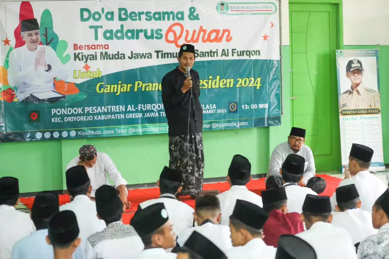 Santri Ponpes Al-Furqon Gresik & Kiai Muda Jatim Doakan Ganjar Jadi Presiden