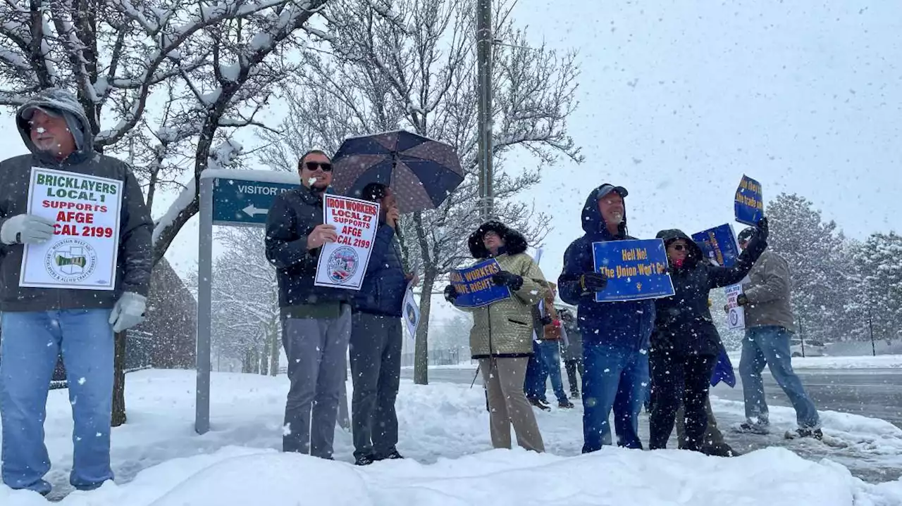 Salt Lake VA union members rally over staffing shortages, inadequate pay