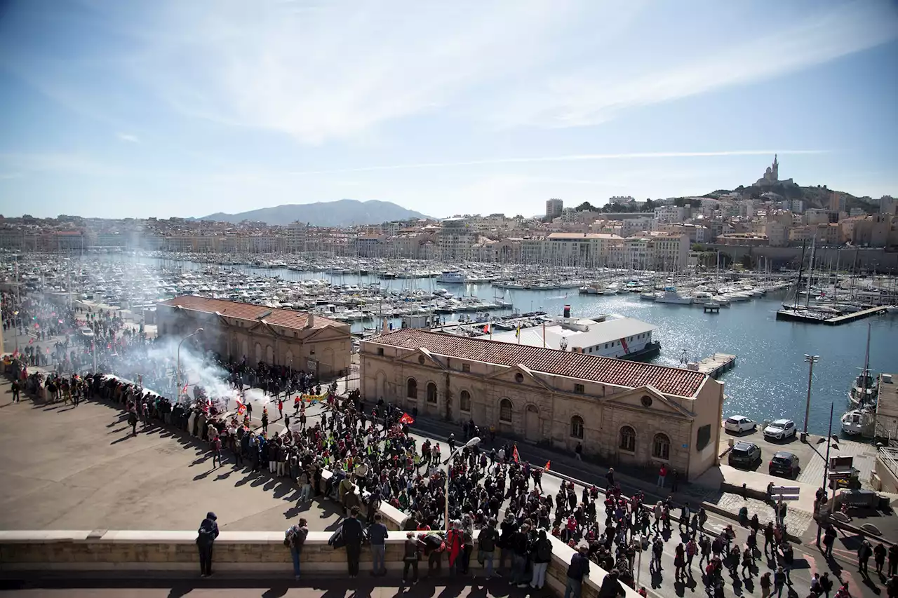 À Marseille, la réforme des retraites mobilise entre 11 000 et 180 000 manifestants ce mardi