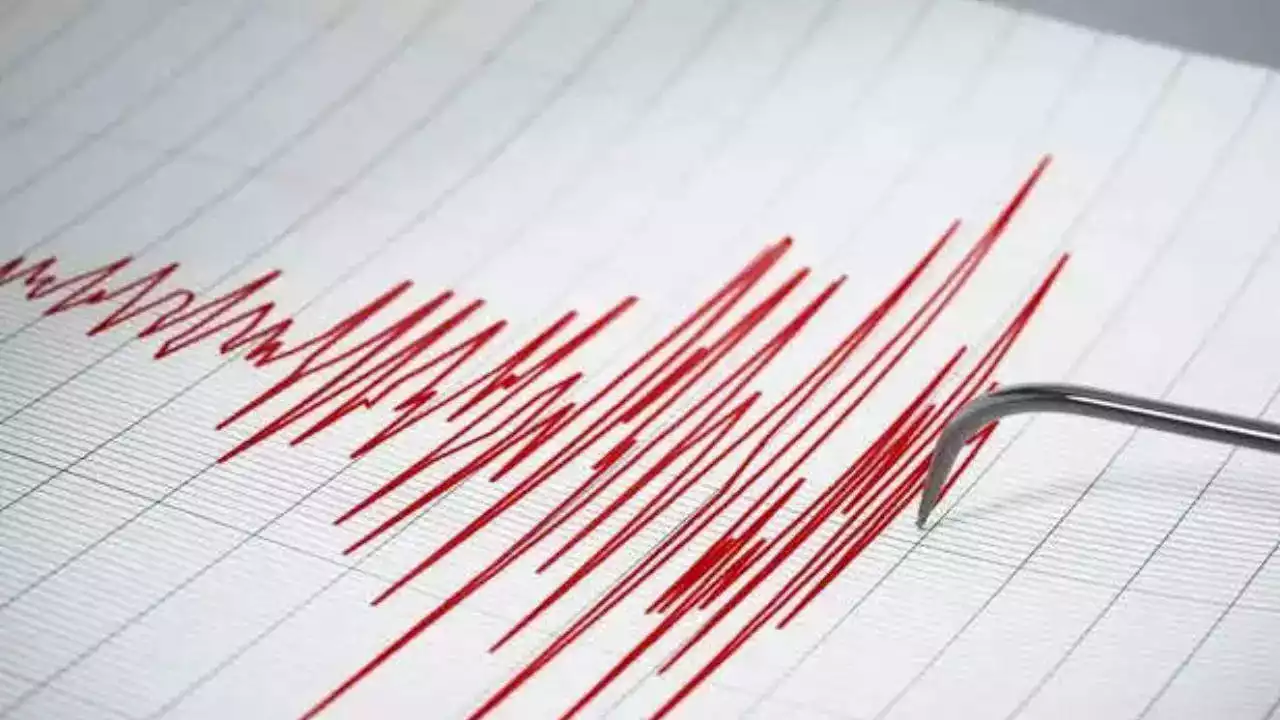 Magnitude 6.1 quake shakes northern Japan, no tsunami warning