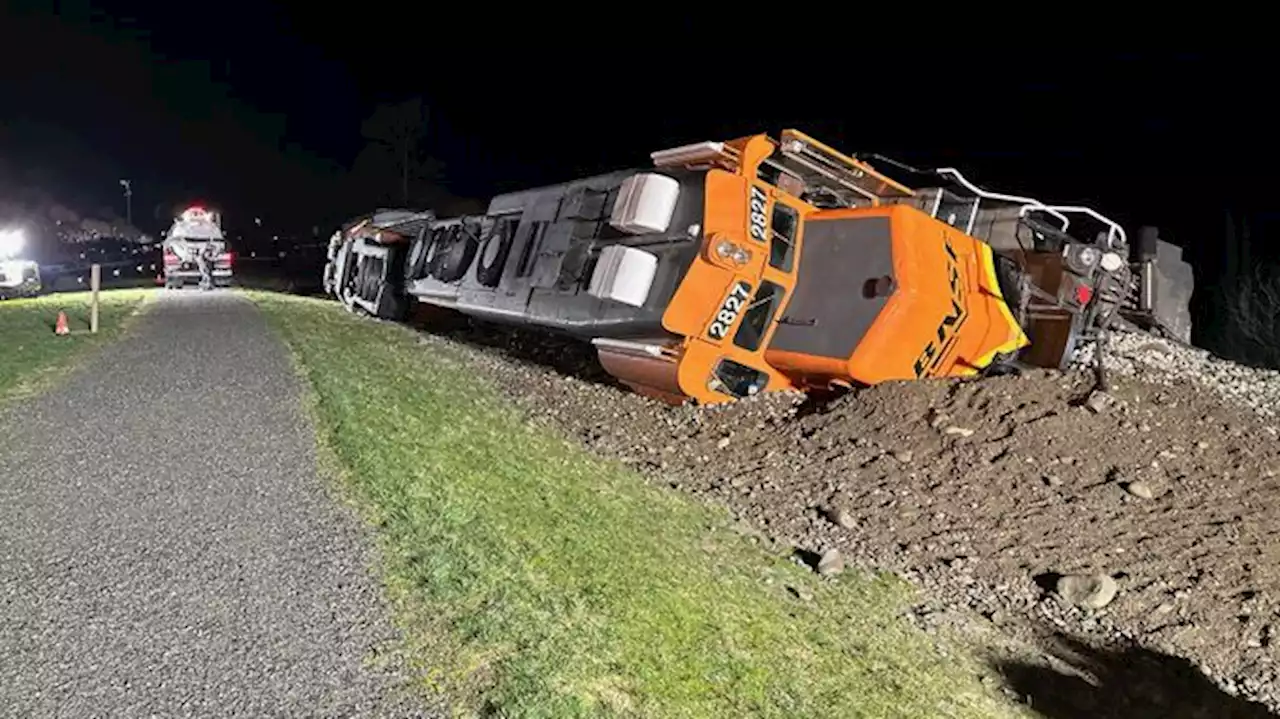 Judge: BNSF railroad violated Swinomish tribe agreement after derailment