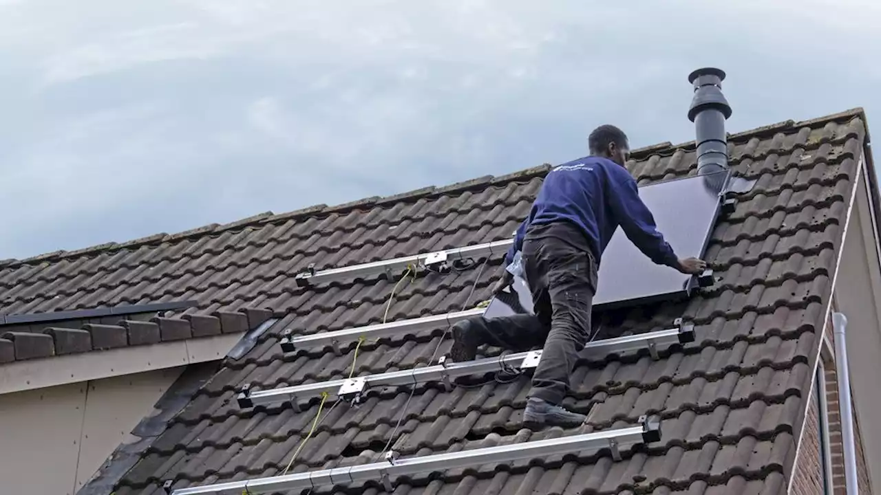 'Kabinet moet verduurzaming huizen met miljarden subsidiëren'