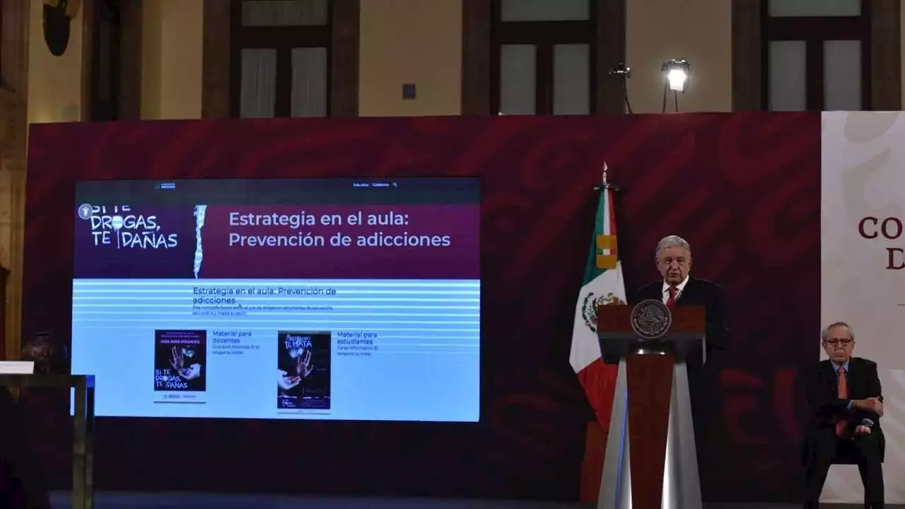 AMLO anuncia campaña contra las drogas en escuelas secundarias y bachilleratos