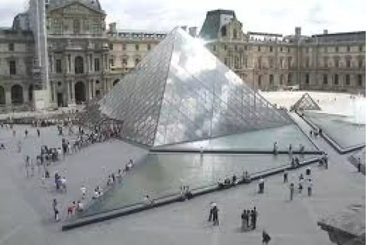 Museum Louvre Tutup, Staf Ikut Aksi Mogok Nasional |Republika Online