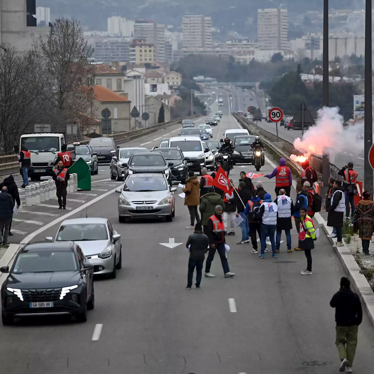 Grève du 28 mars : la France émaillée de manifestations et de blocages