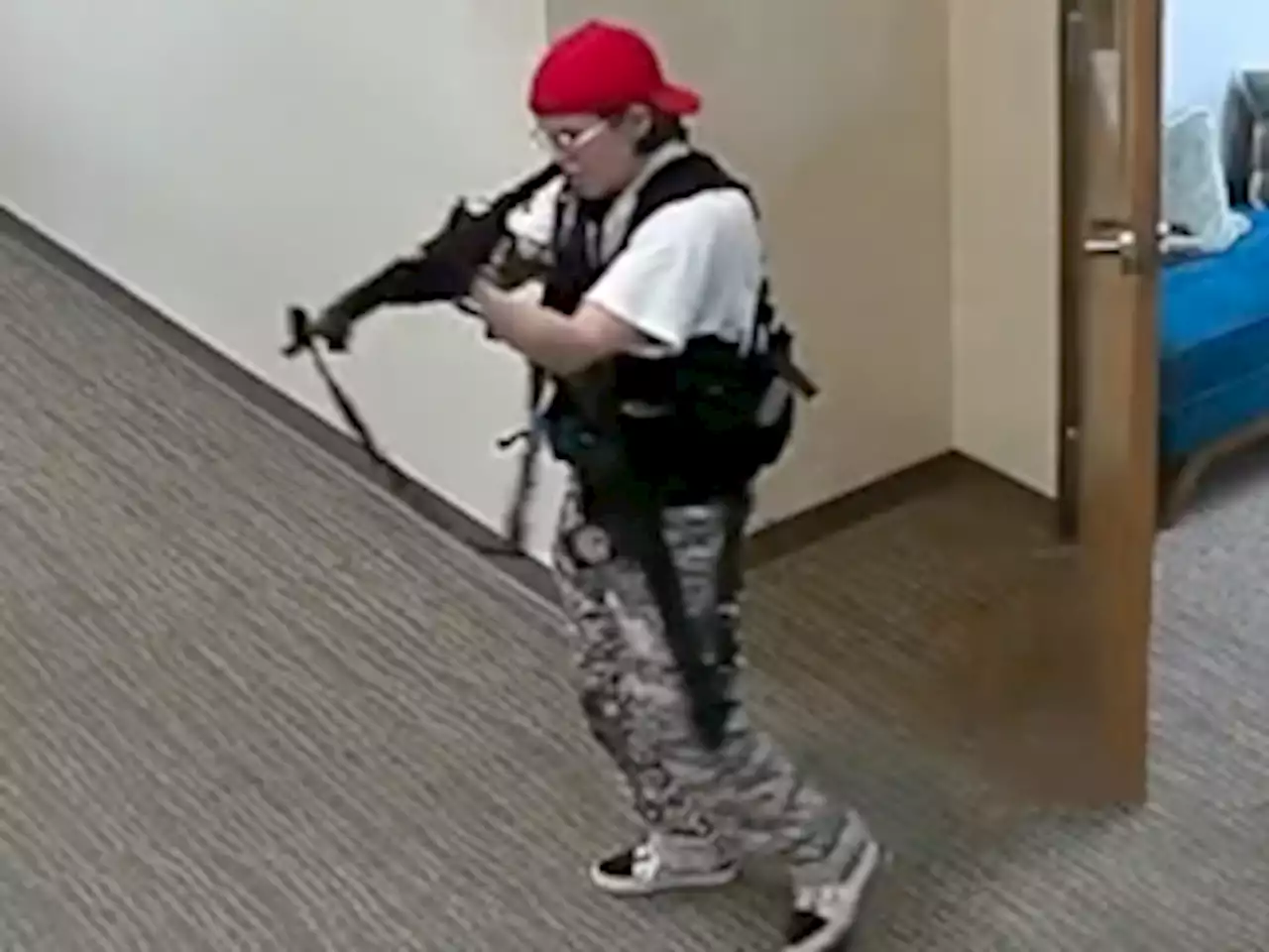 CAUGHT ON CAMERA: Nashville shooter blasts their way into school