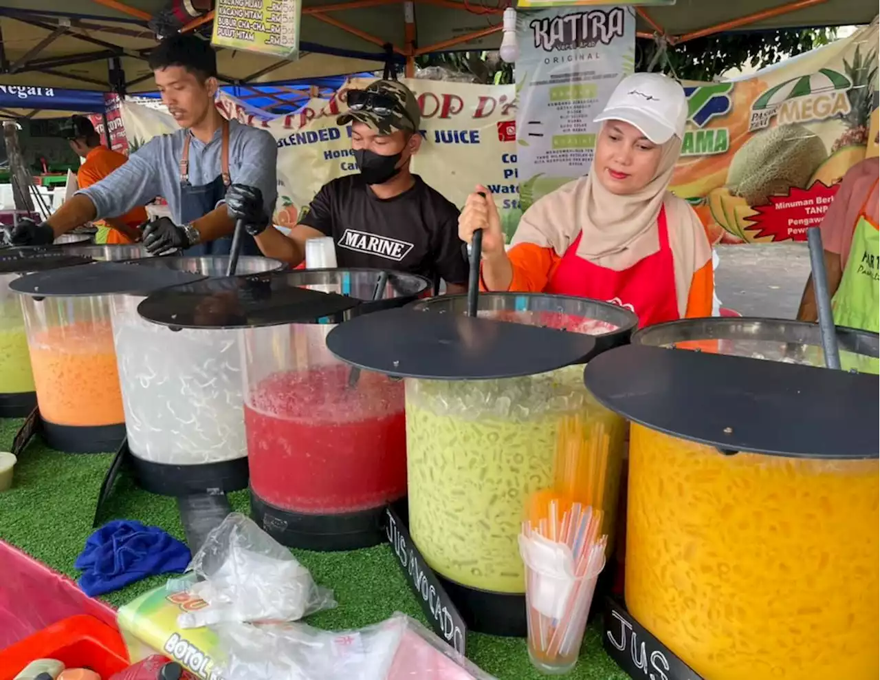 Harga bahan mentah mahal, peniaga bazar Ramadan di KK naikkan harga