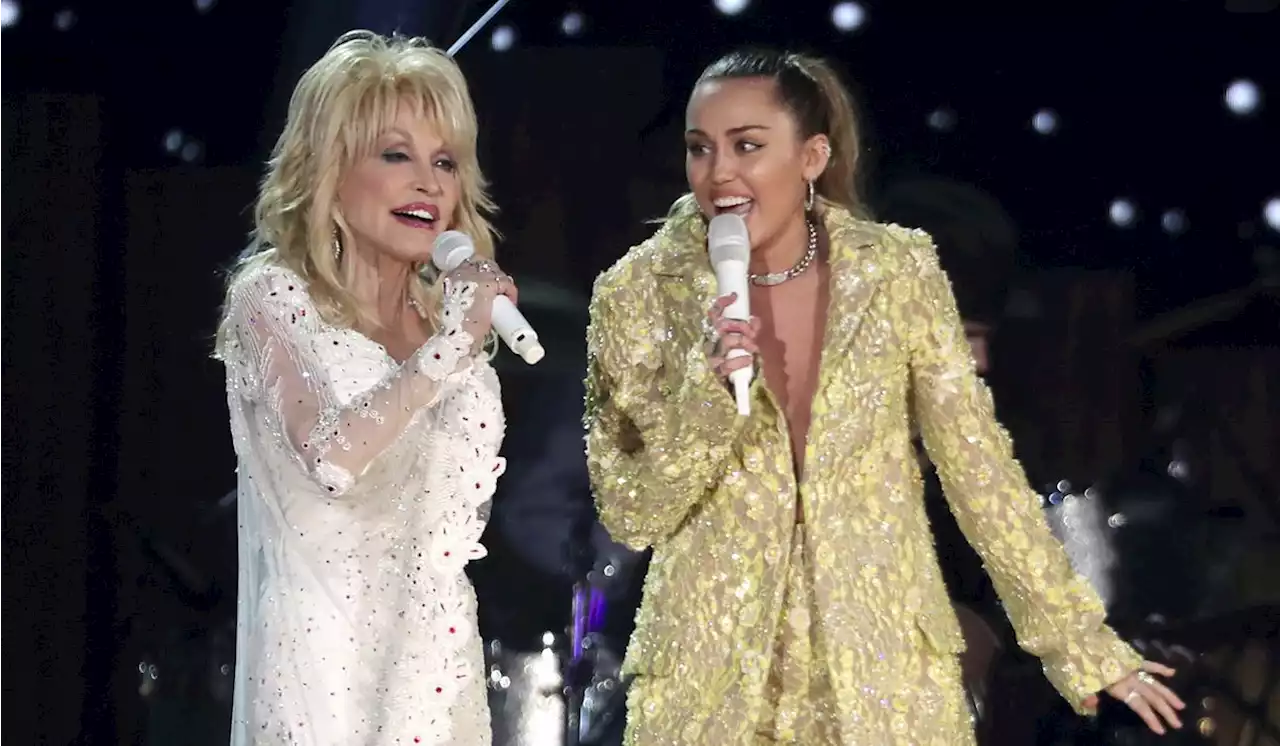 Elementary school bans Dolly Parton-Miley Cyrus duet from class concert