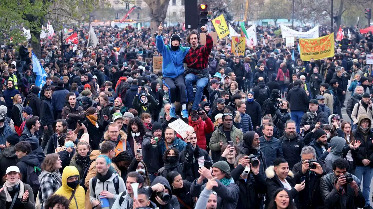 Frankreich: Hunderttausende protestieren gegen Rentenreform