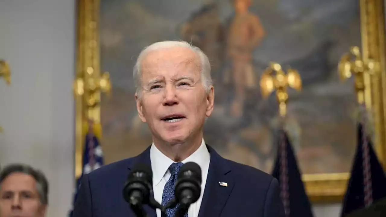 Armes nucléaires en Biélorussie: Joe Biden juge 'dangereux' le déploiement voulu par Vladimir Poutine