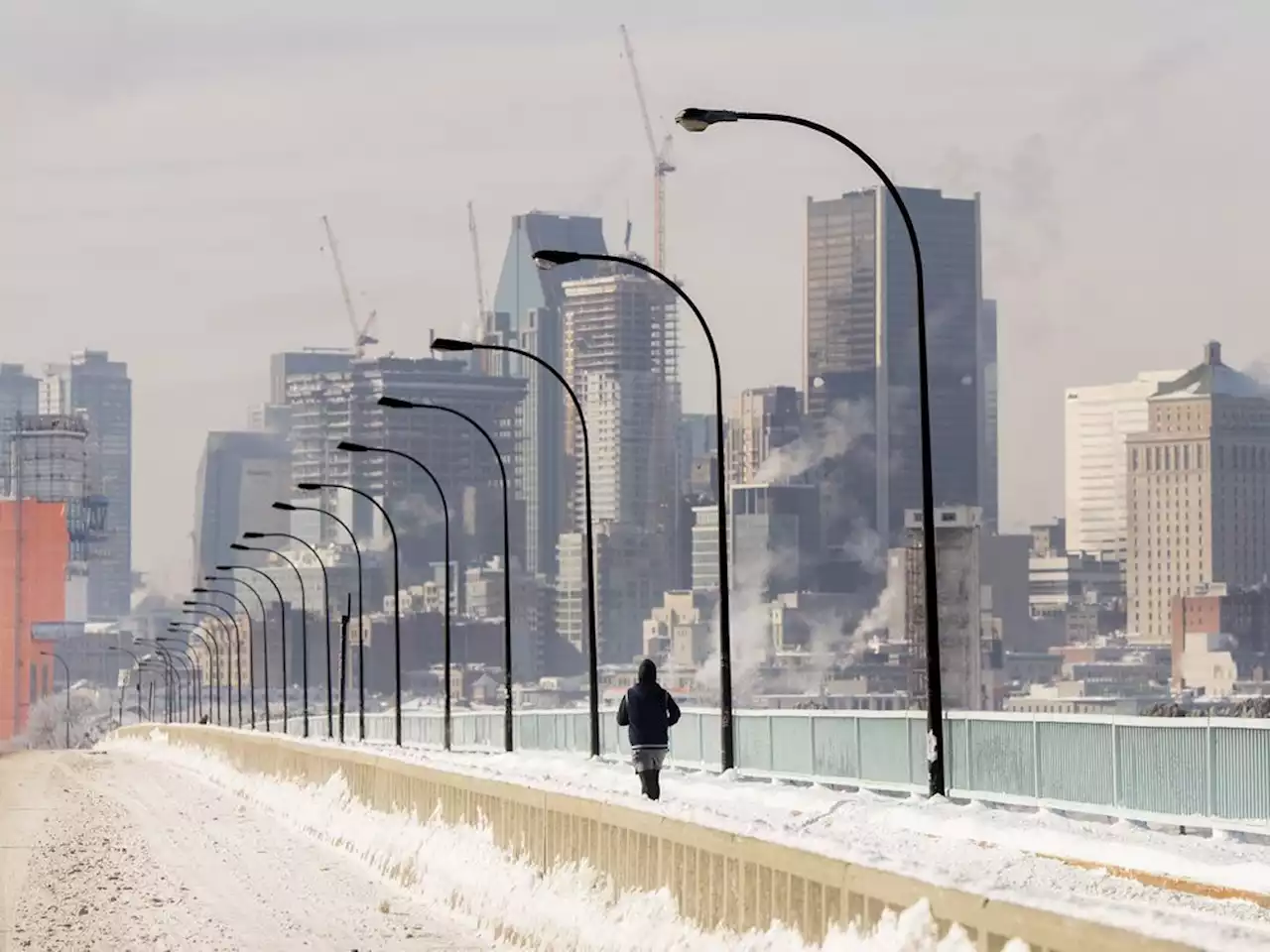 Airbnb: 79 per cent of Quebec rentals in February not certified, housing group says