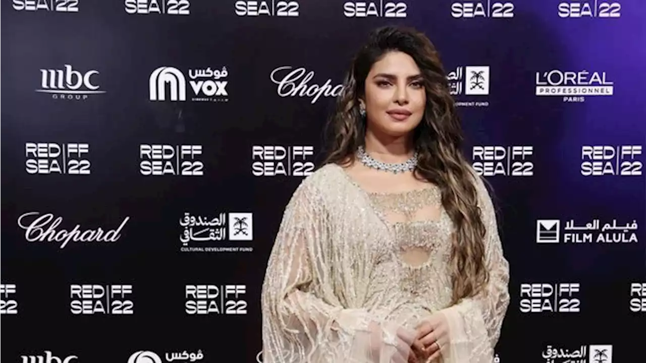 Sedih! Priyanka Chopra Ungkap Alasan Tinggalkan Bollywood