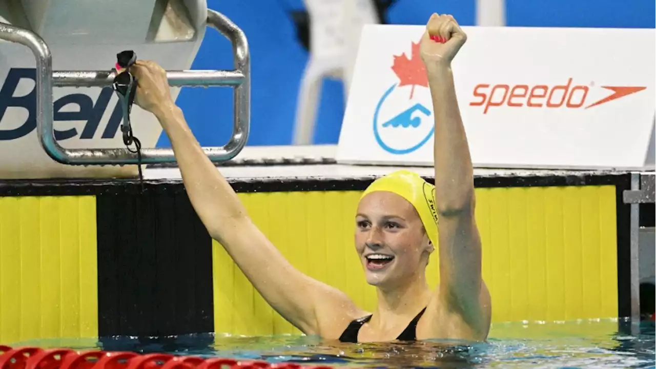 Canadian swimmer McIntosh sets women's world record in 400-metre freestyle