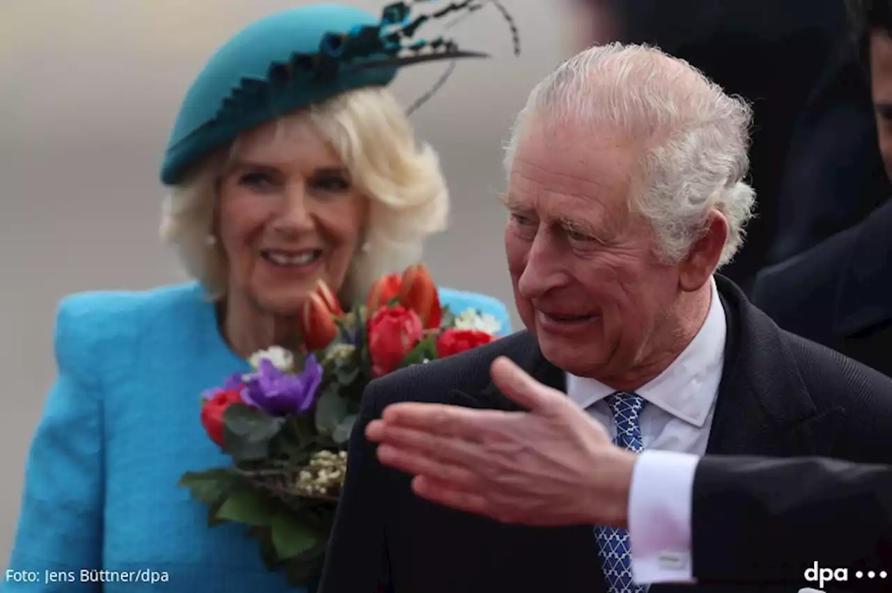 Charles III. und Camilla in Deutschland begrüßt