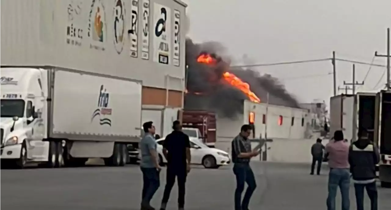 Incendio en bodegas del IMSS en Coahuila destruye medicinas y deja varios trabajadores heridos