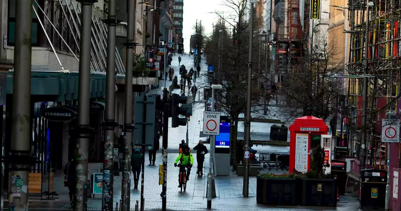 Emergency services rush to Sauchiehall Street after 'sudden death' of teenager