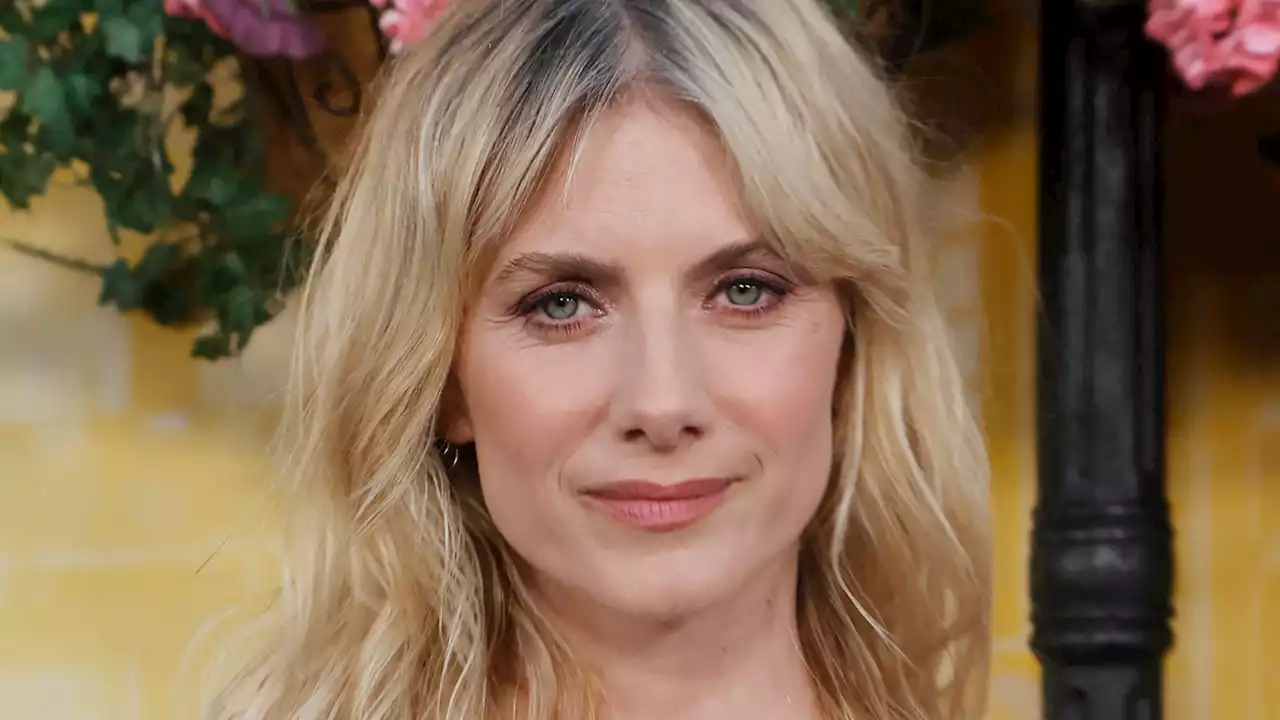 Mélanie Laurent (40 ans) : sensationnelle à la première de 'Murder Mystery', elle porte la tendance top la plus sexy du printemps !